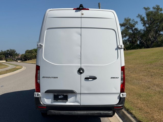 Used 2023 Mercedes-Benz Sprinter 2500 image 4
