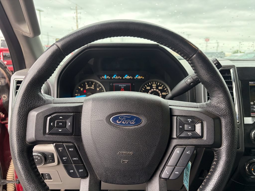 Used 2015 Ford F150 XLT w/ Equipment Group 302A Luxury AWD/4WD image 18