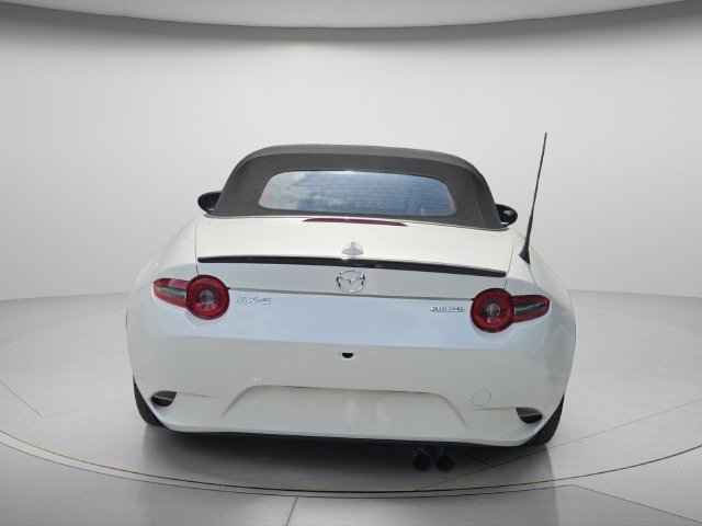 New 2026 MAZDA MX-5 Miata Club w/ Interior Package RWD image 4