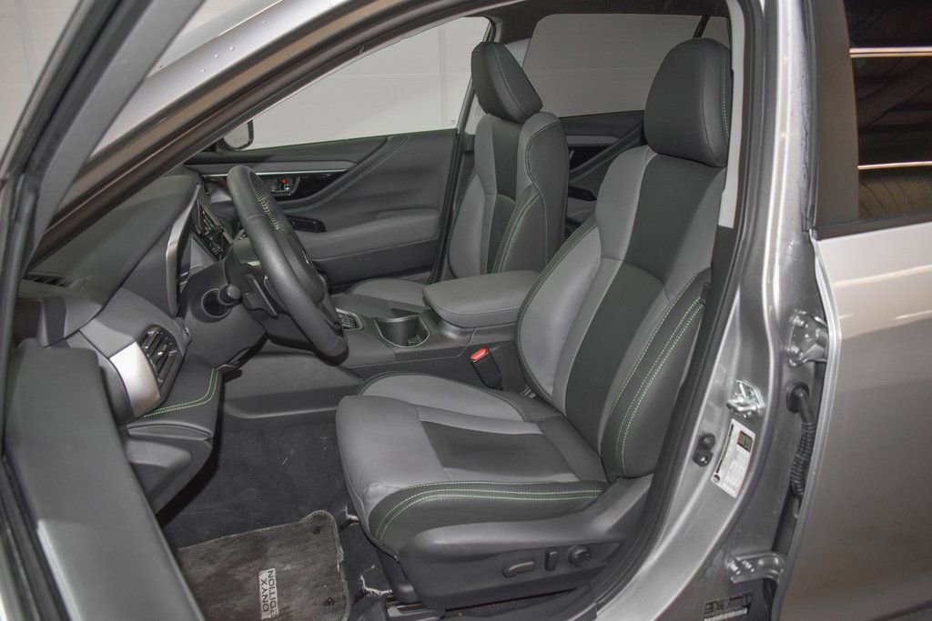 Certified 2025 Subaru Outback Onyx Edition image 18