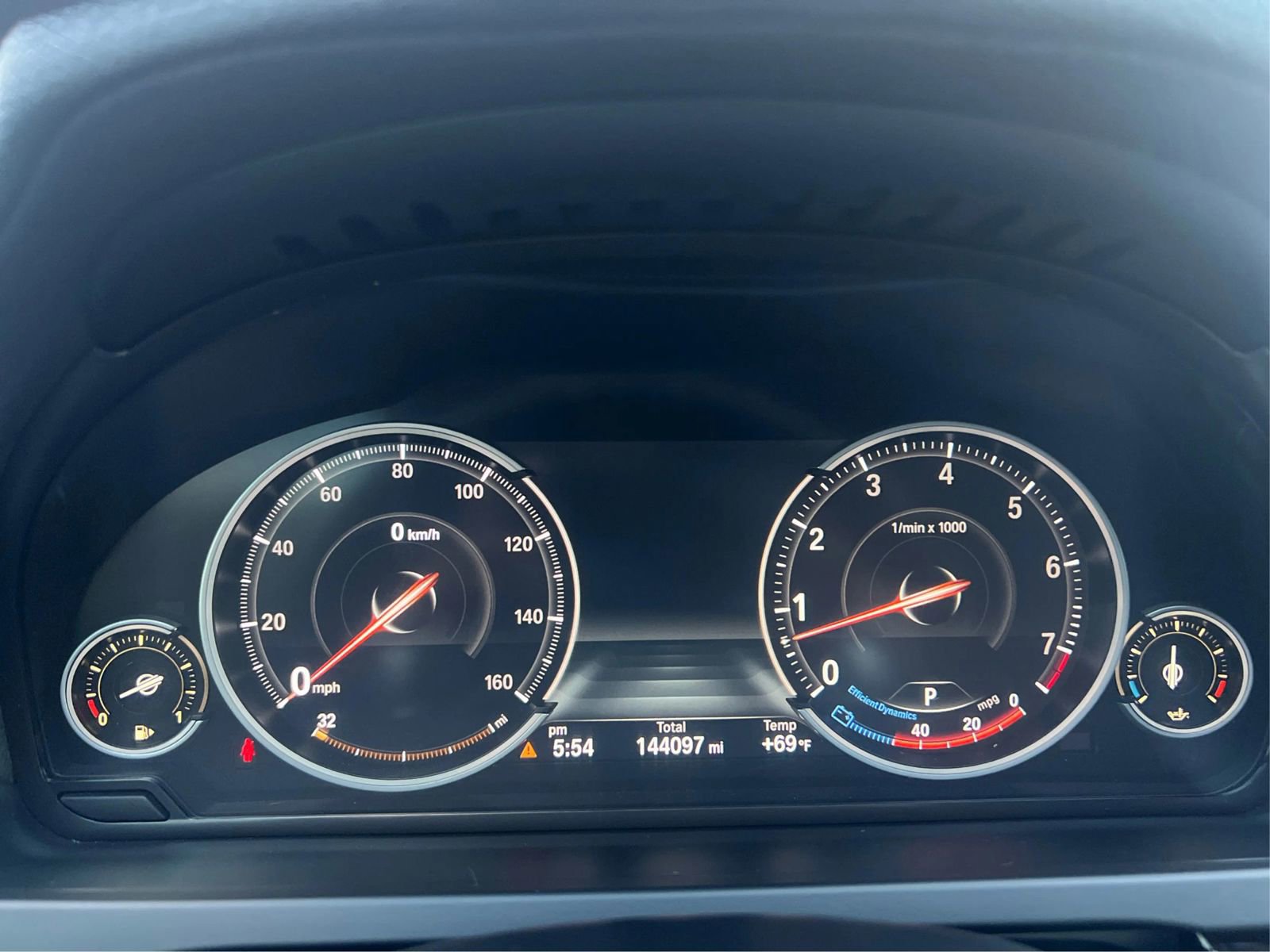 Used 2014 BMW 740Li image 16