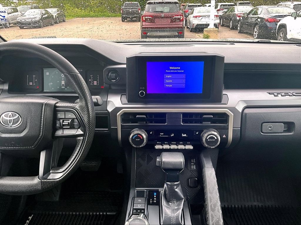 Certified 2024 Toyota Tacoma SR5 AWD/4WD image 18