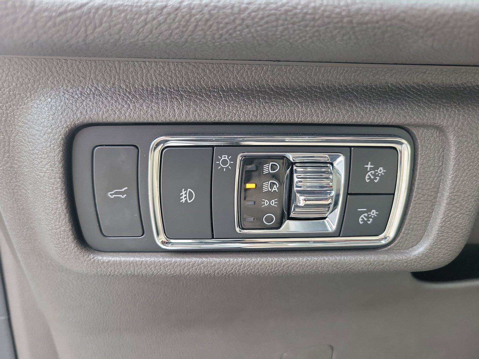 Used 2021 Lincoln Corsair Reserve w/ Elements Package FWD image 21
