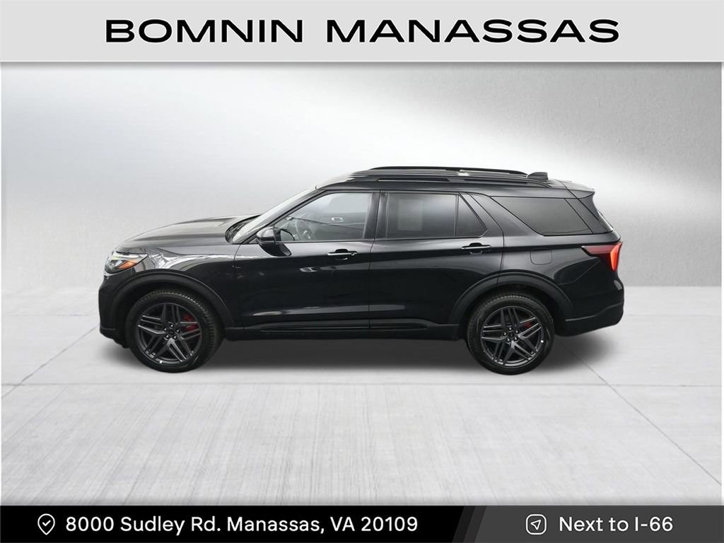 Used 2025 Ford Explorer ST-Line w/ ST-Line Street Pack image 22