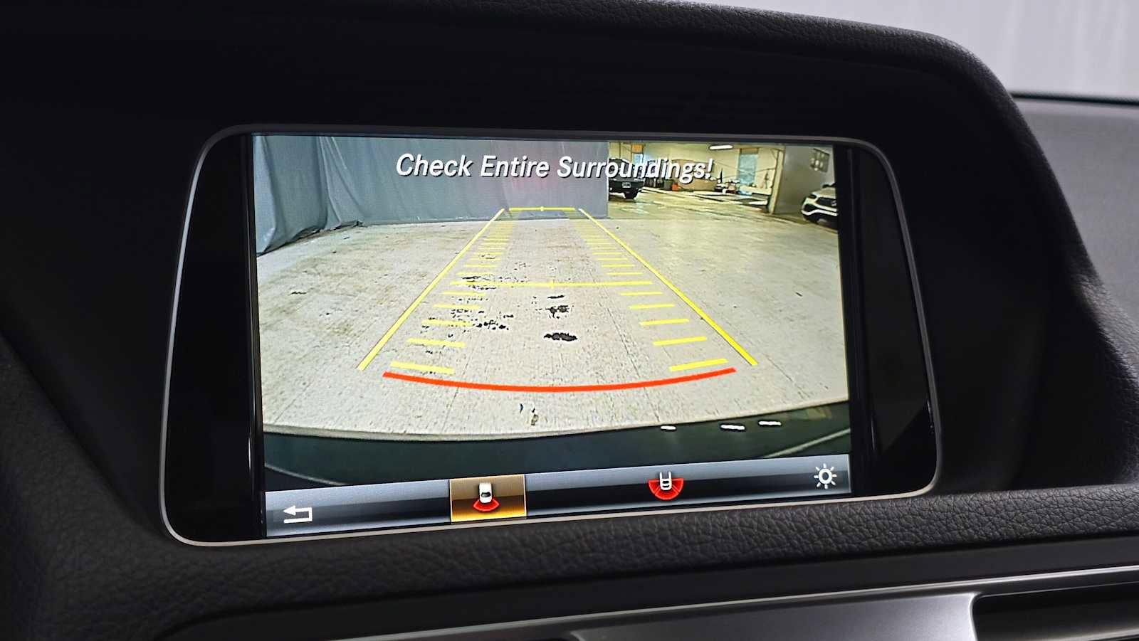 Used 2016 Mercedes-Benz E 400 4MATIC Coupe image 32