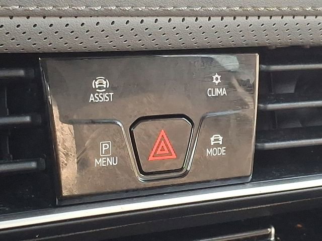 Used 2024 Volkswagen Atlas Peak Edition SEL image 26