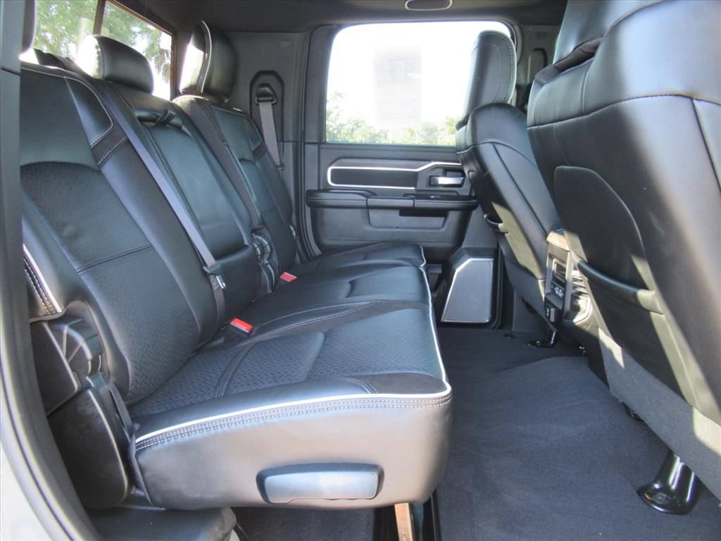 Certified 2026 RAM 3500 Laramie AWD/4WD image 36