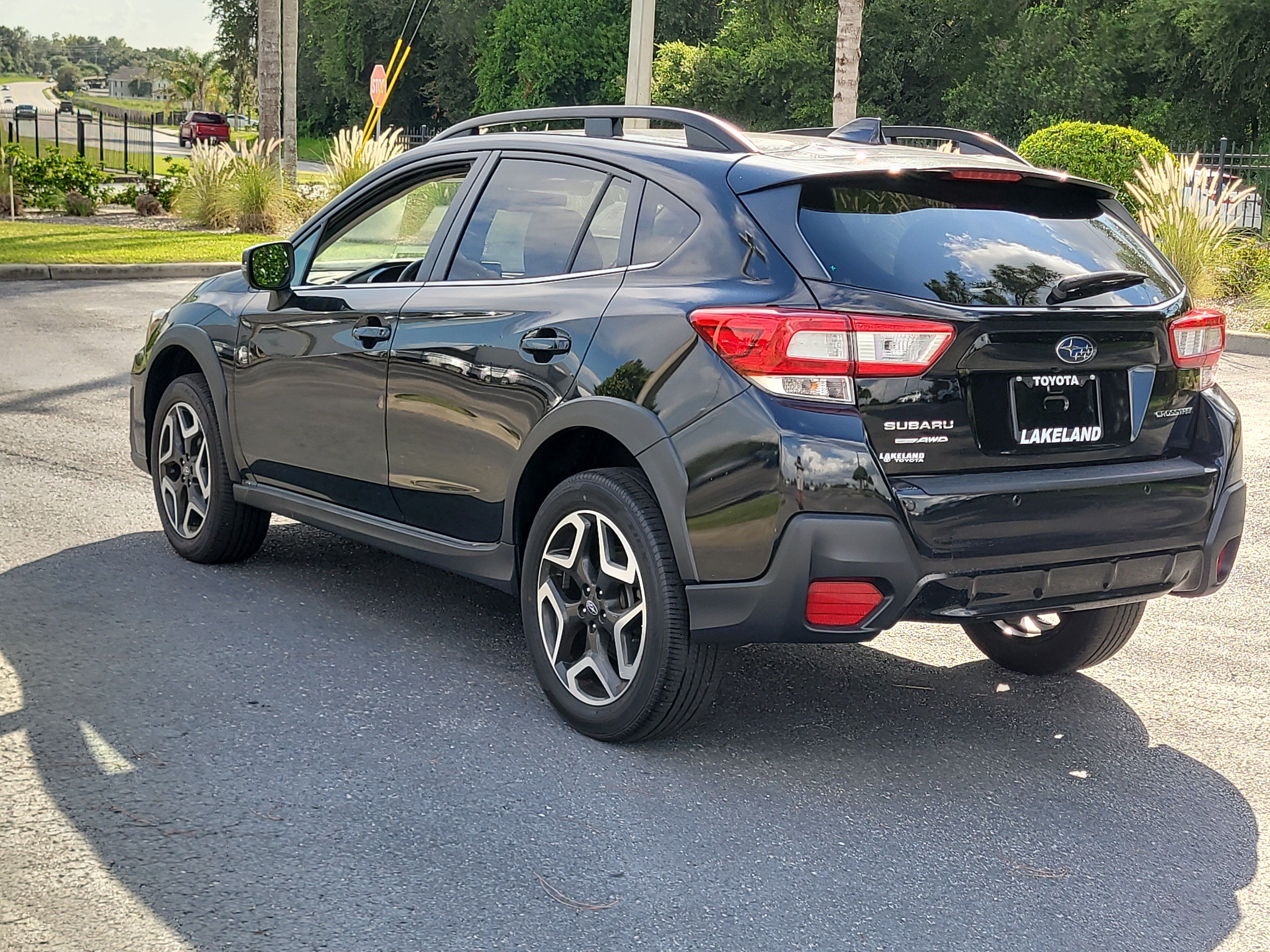 Used 2019 Subaru Crosstrek 2.0i Limited w/ Moonroof Package w/Navigation AWD/4WD image 5