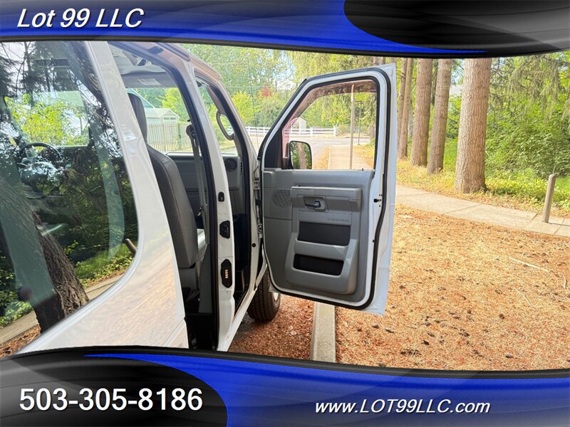 Used 2009 Ford E-350 and Econoline 350 Extended Super Duty RWD image 40