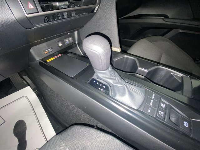 Used 2025 Toyota Camry LE w/ Convenience Package FWD image 20