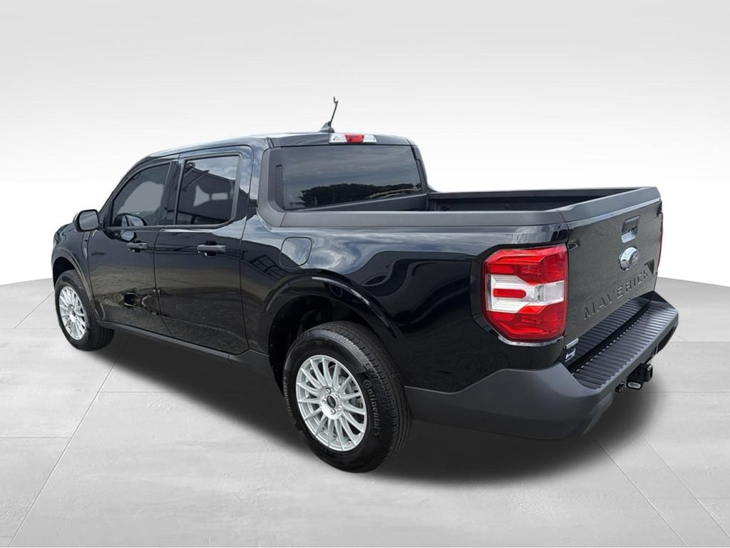 Used 2024 Ford Maverick XL FWD image 3