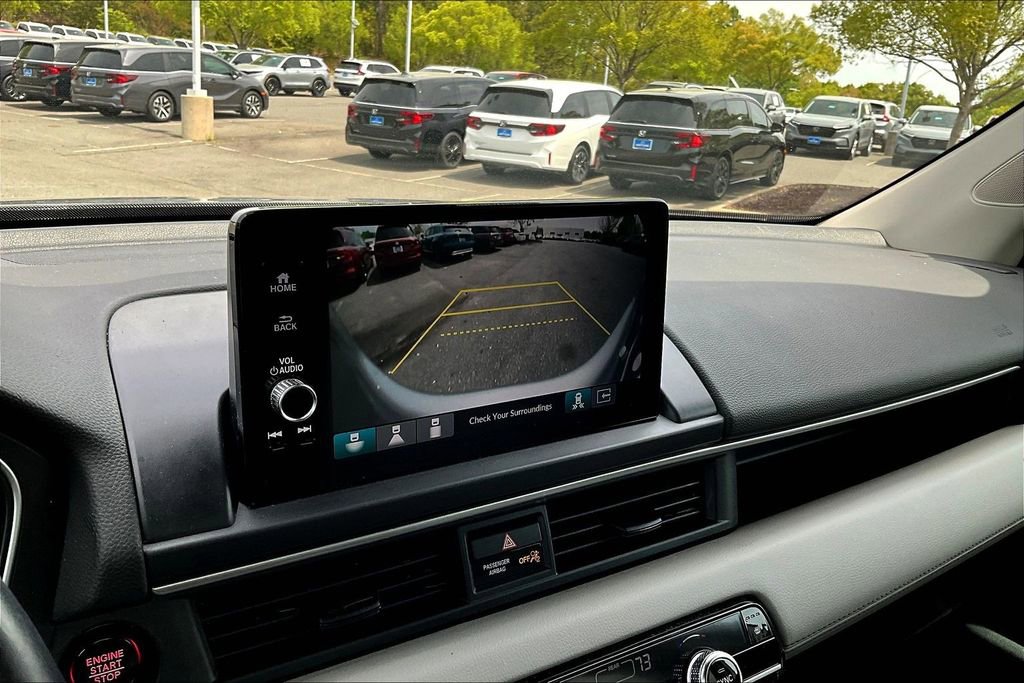 Used 2023 Honda Pilot EX-L image 13