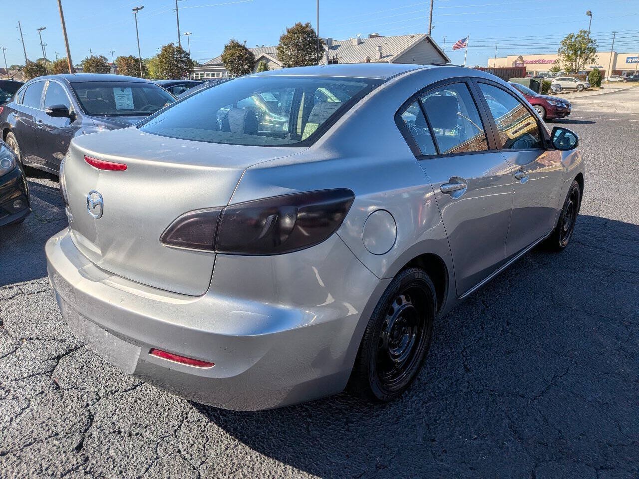 Used 2012 MAZDA MAZDA3 i Sport FWD image 16