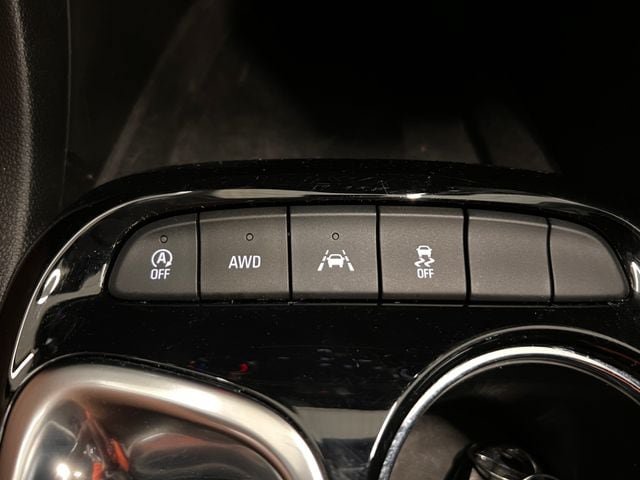 Used 2025 Buick Encore GX Preferred AWD/4WD image 25