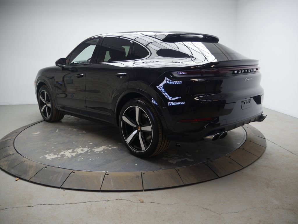 Certified 2026 Porsche Cayenne Coupe image 3