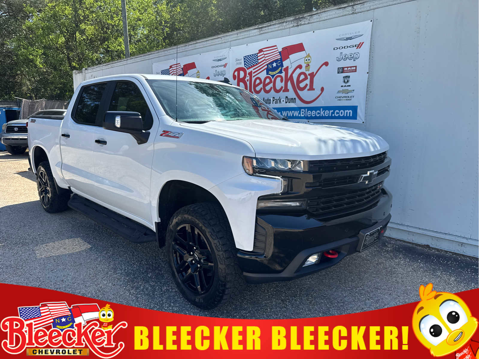 Used 2022 Chevrolet Silverado 1500 LT Trail Boss w/ LT Trail Boss Premium Package image 1