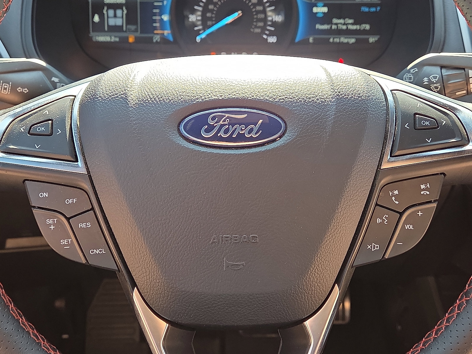 Used 2024 Ford Edge ST-Line image 16