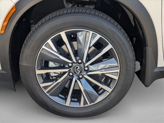 New 2026 INFINITI QX60 Luxe image 10