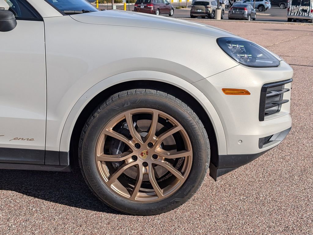 Used 2024 Porsche Cayenne image 9