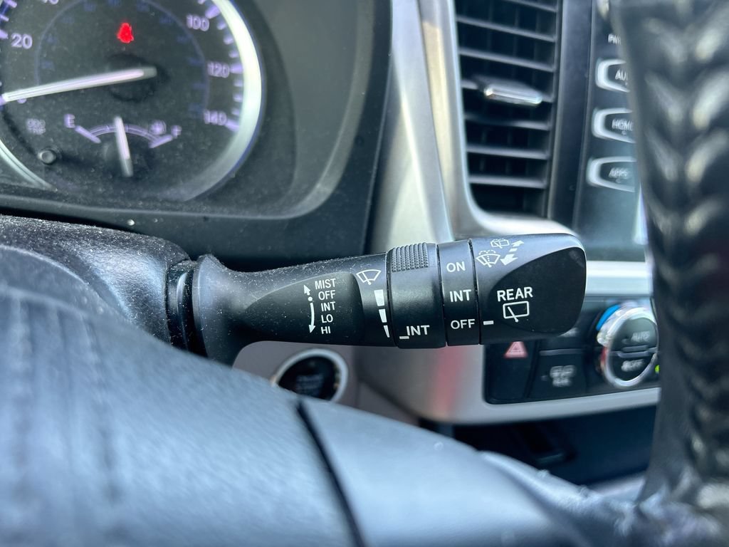 Used 2019 Toyota Highlander XLE FWD image 20