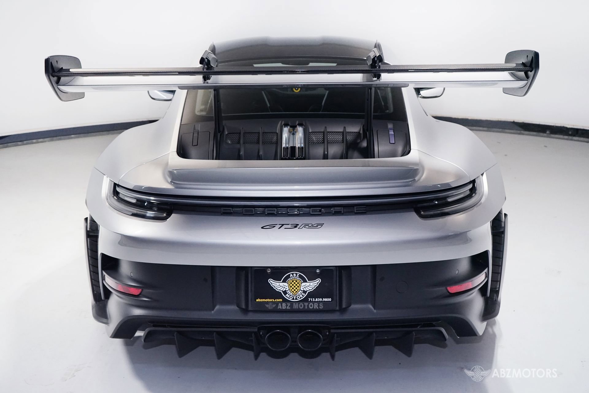 Used 2024 Porsche 911 GT3 RS RWD image 8