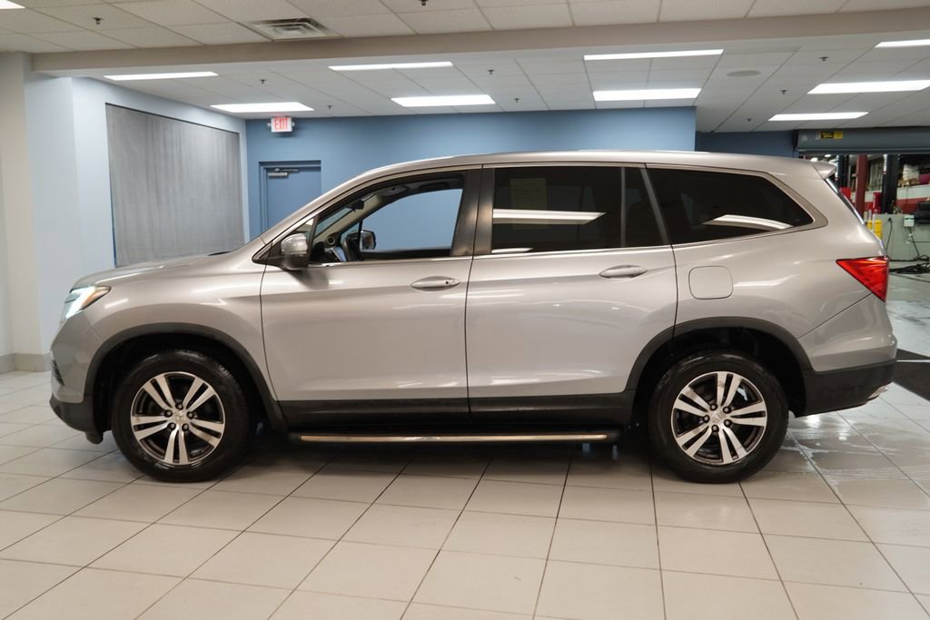 Used 2016 Honda Pilot EX image 2