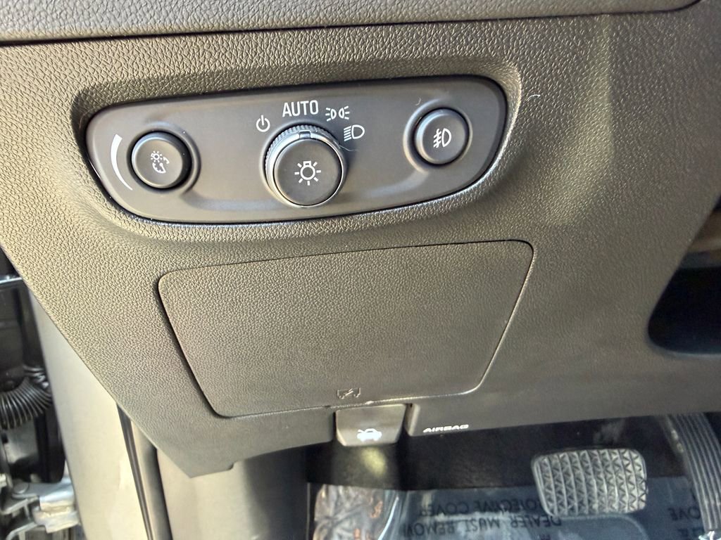 Used 2023 Buick Encore GX Select image 14