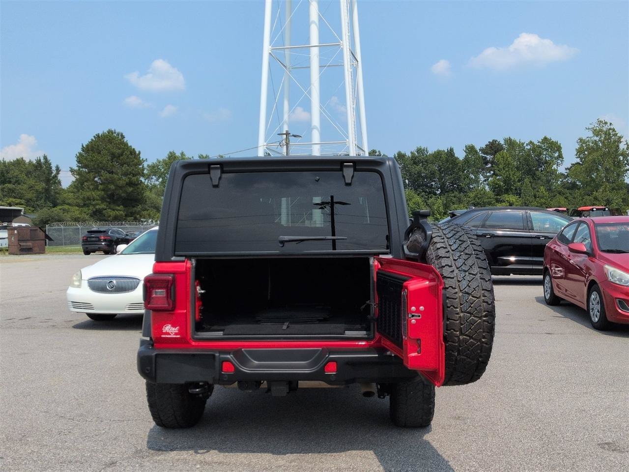 Used 2018 Jeep Wrangler Unlimited Sport S AWD/4WD image 30
