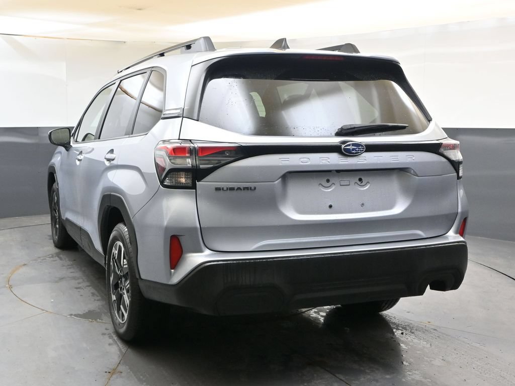 Certified 2025 Subaru Forester Premium AWD/4WD image 4
