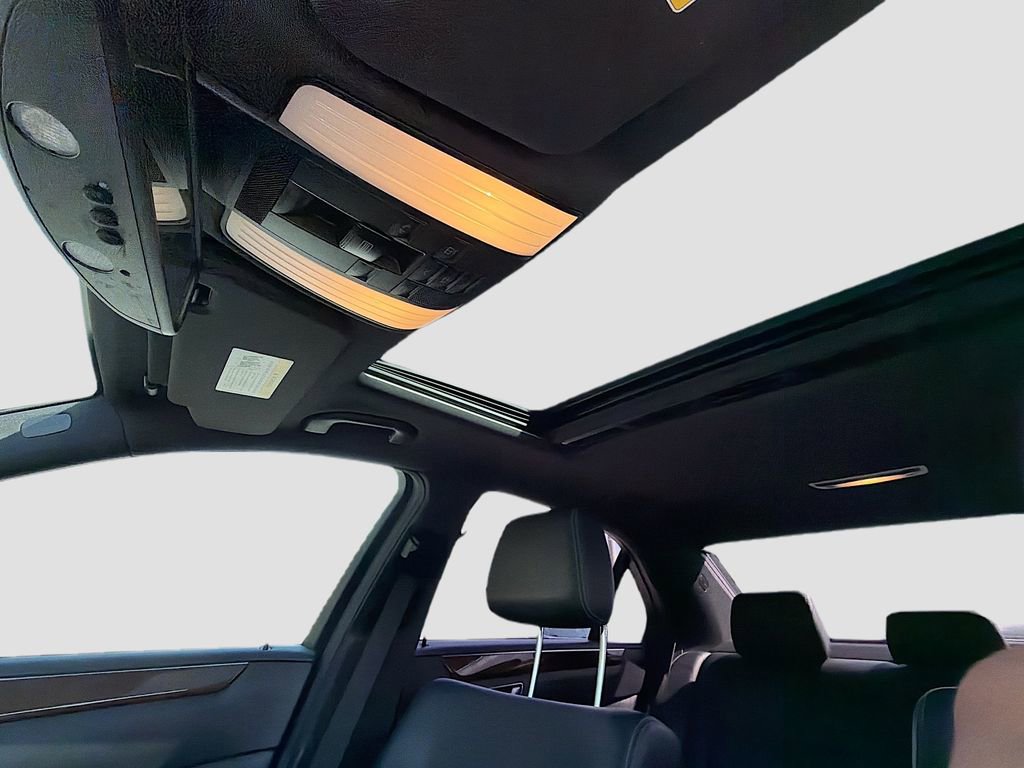 Used 2014 Mercedes-Benz E 350 4MATIC Sedan image 25