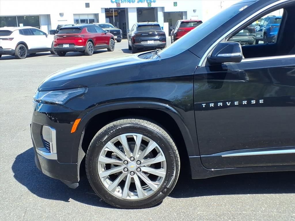 Used 2023 Chevrolet Traverse Premier AWD/4WD image 7