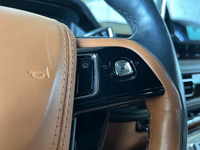 Used 2020 Lincoln Aviator Black Label Grand Touring w/ Class IV Trailer Tow Package AWD/4WD image 27
