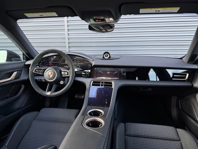 New 2025 Porsche Taycan 4S AWD/4WD image 28