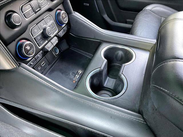 Used 2022 Chevrolet Suburban LT w/ Luxury Package AWD/4WD image 15