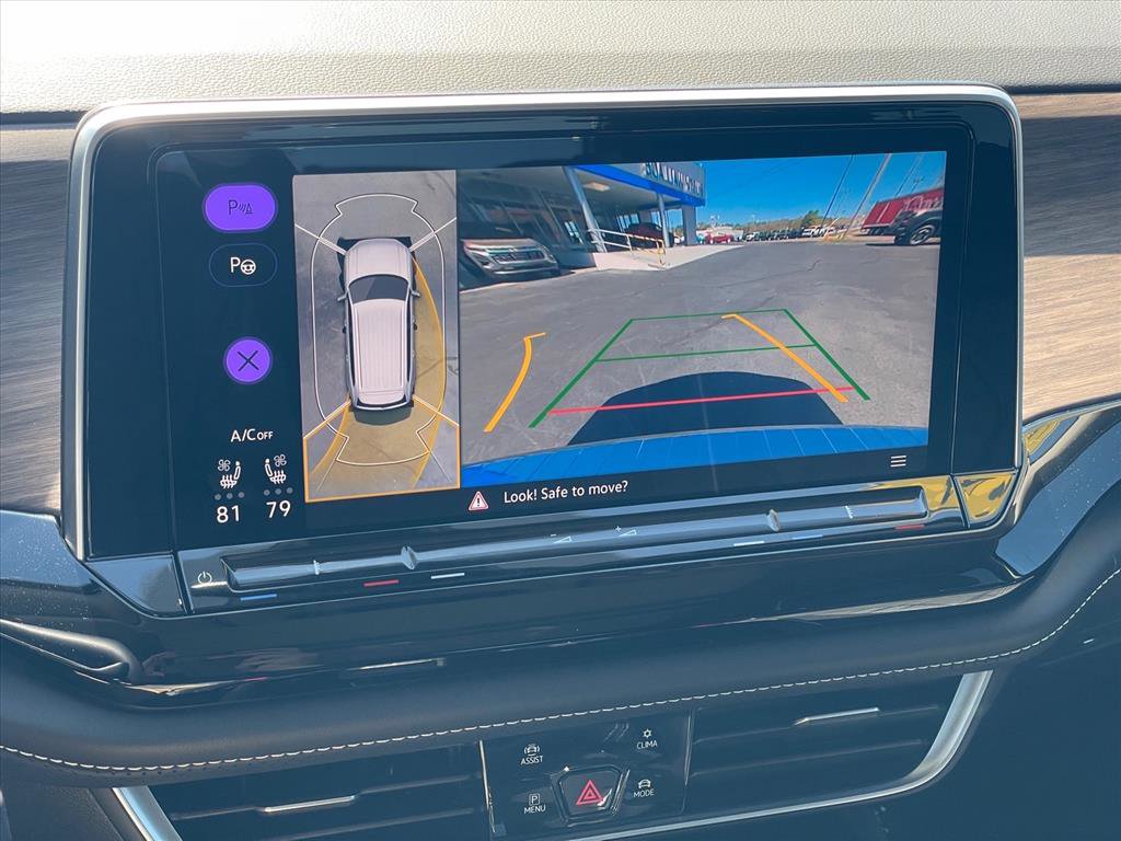 Used 2024 Volkswagen Atlas SEL Premium R-Line image 16