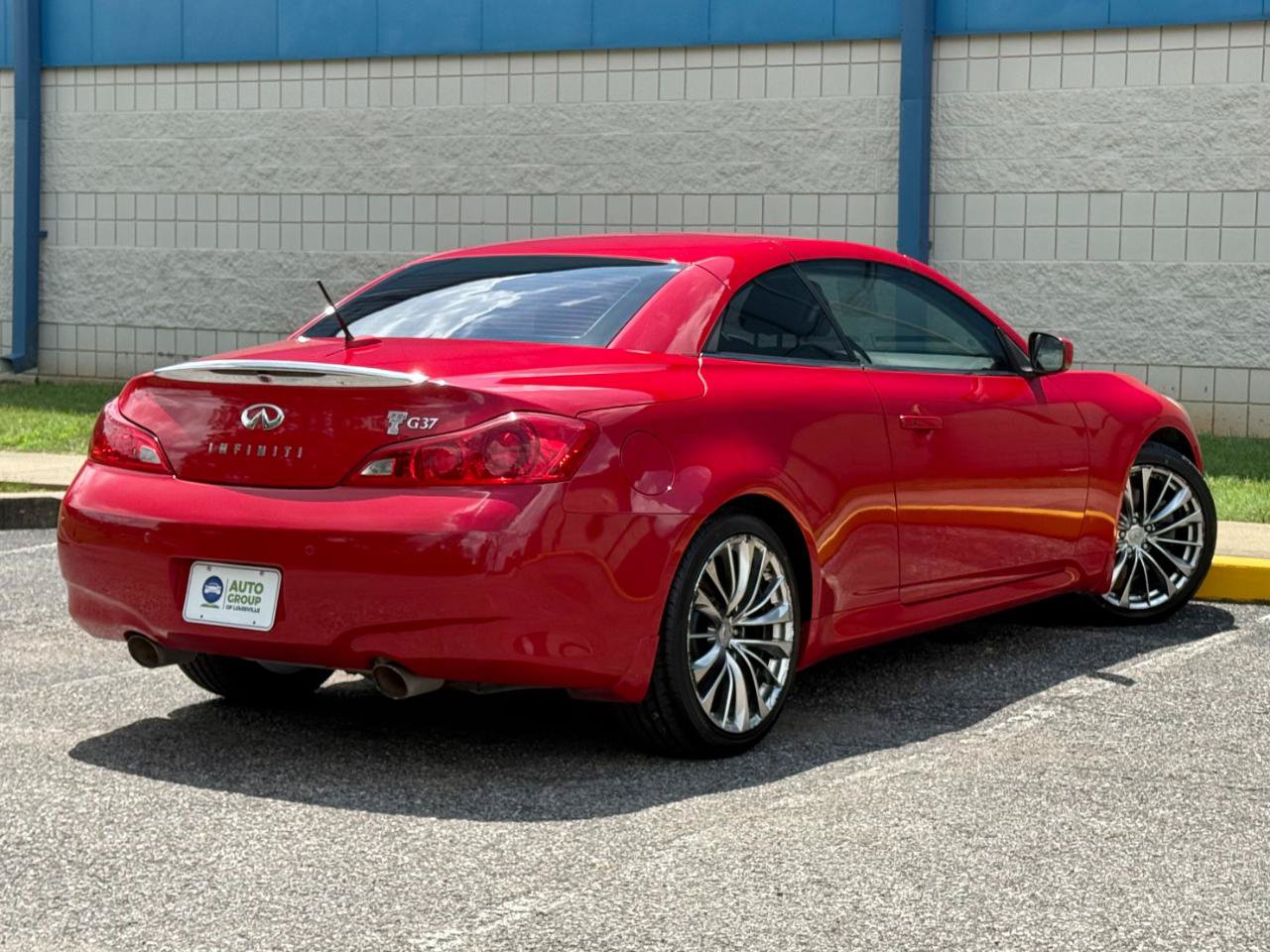 Used 2013 INFINITI G37 Convertible w/ Premium Pkg RWD image 5