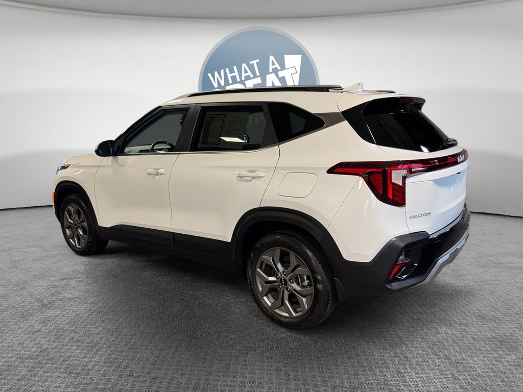 Used 2024 Kia Seltos S AWD/4WD image 6