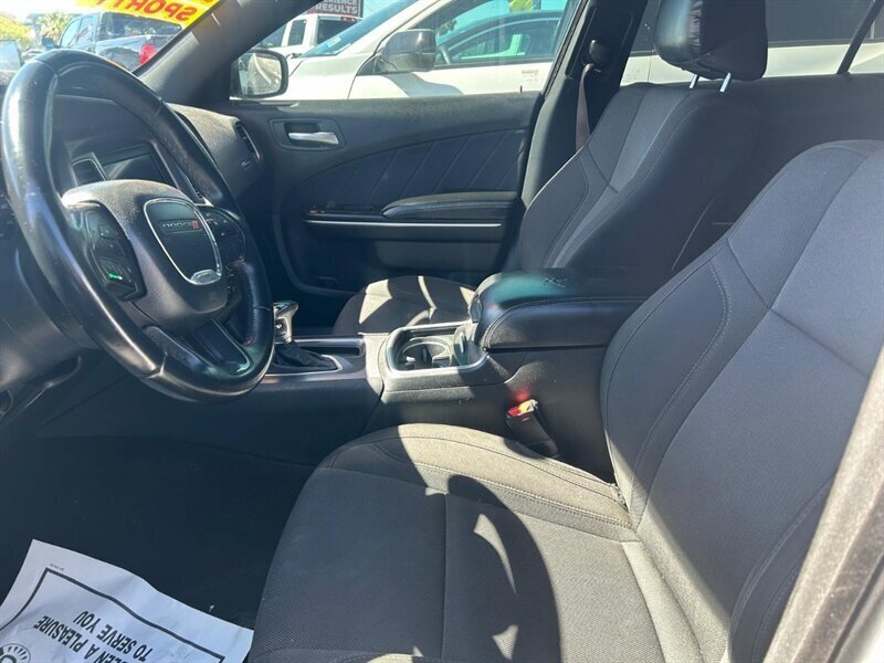 Used 2019 Dodge Charger SXT image 23
