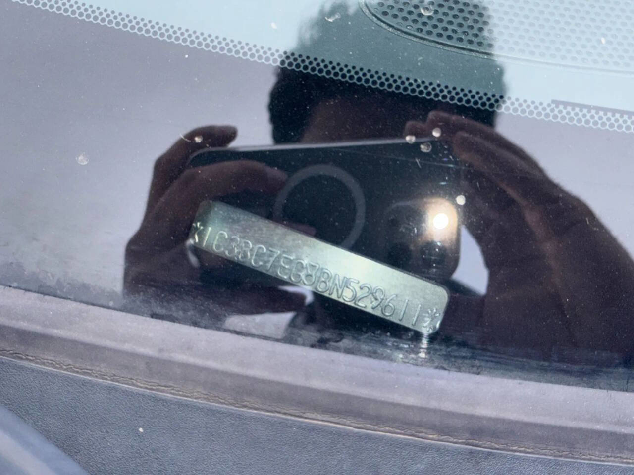 Used 2011 Chrysler 200 Limited image 22