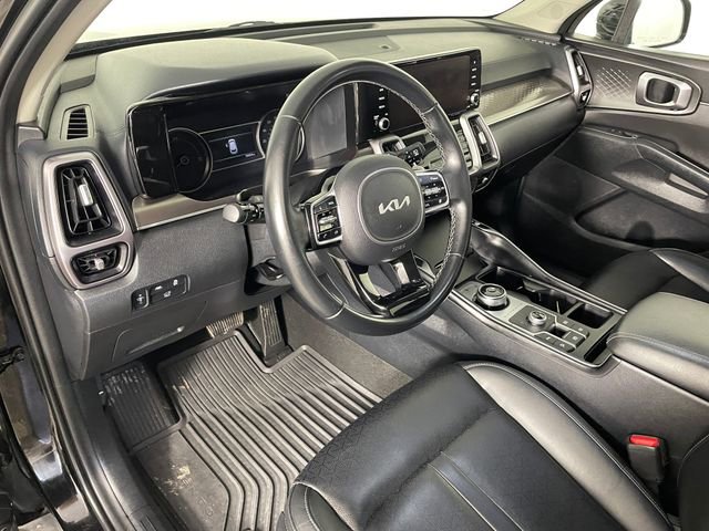 Certified 2022 Kia Sorento EX w/ Panoramic Sunroof Package image 3