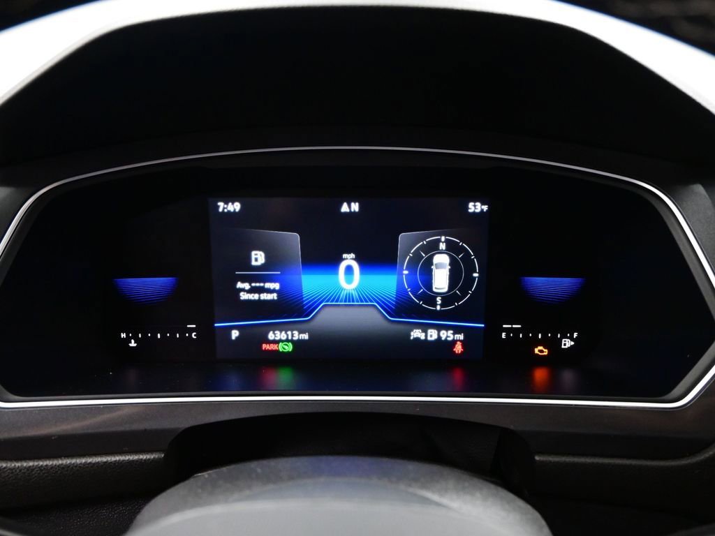 Used 2022 Volkswagen Tiguan SE image 17