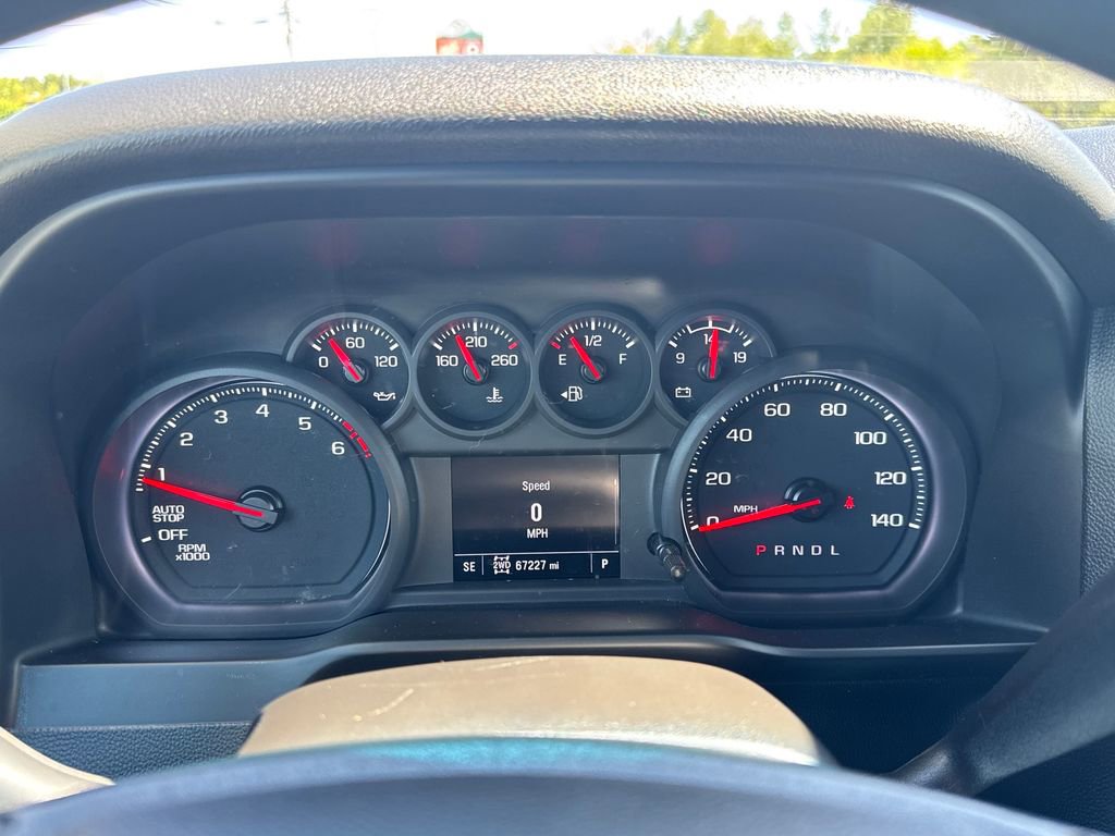 Used 2022 Chevrolet Silverado 1500 Custom w/ LPO, Dark Essentials Package AWD/4WD image 16