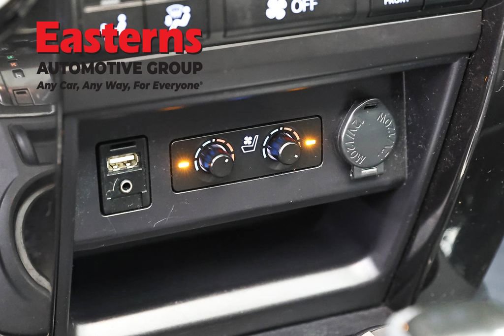 Used 2019 Toyota 4Runner Limited AWD/4WD image 21