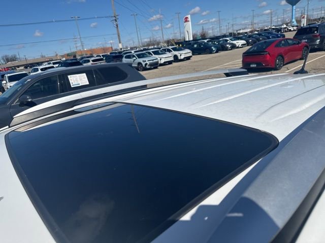 Used 2015 Toyota RAV4 XLE image 10