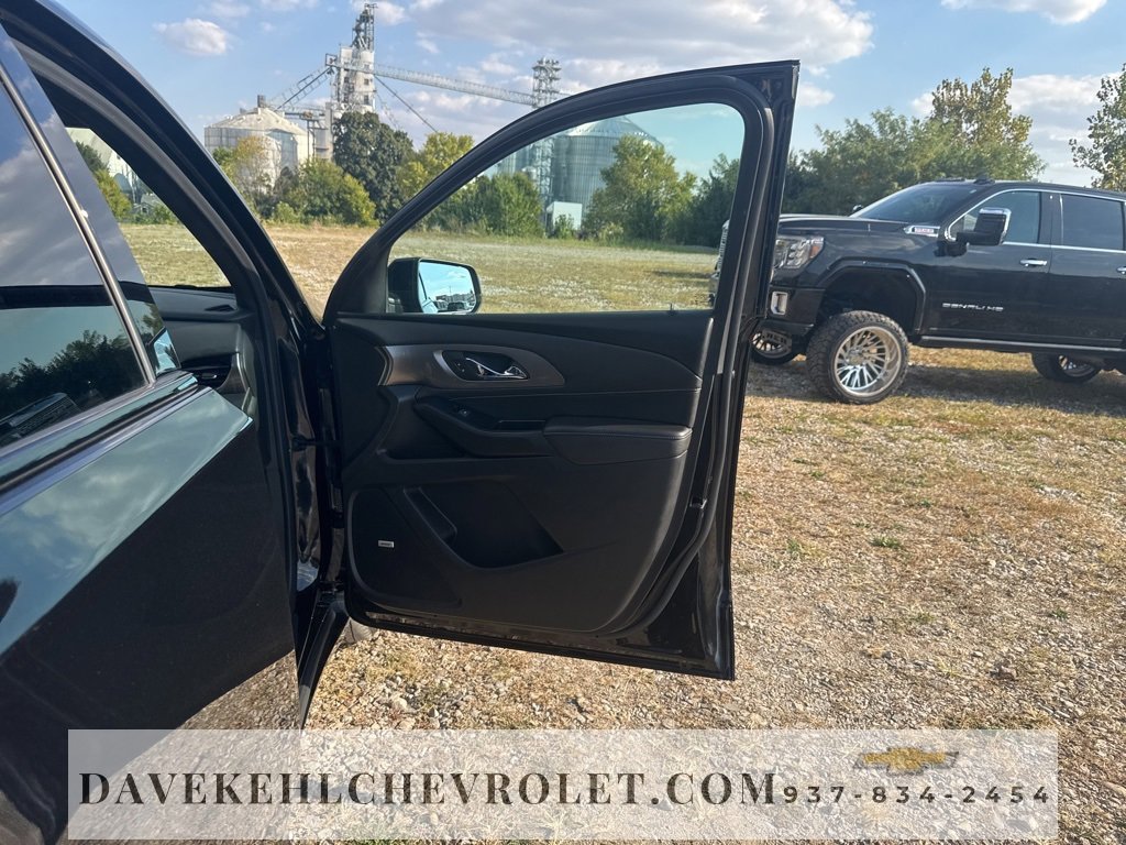 Certified 2023 Chevrolet Traverse Premier w/ Redline Edition image 30