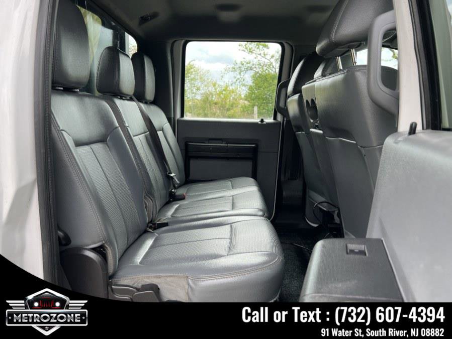 Used 2013 Ford F550 4x4 Crew Cab Super Duty w/ Payload Upgrade Pkg image 19