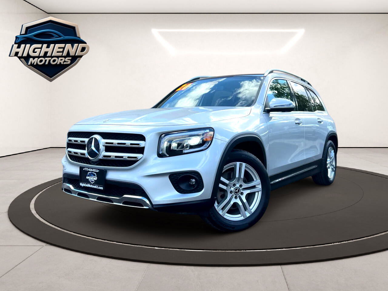 Used 2020 Mercedes-Benz GLB 250 4MATIC w/ Premium Package image 2