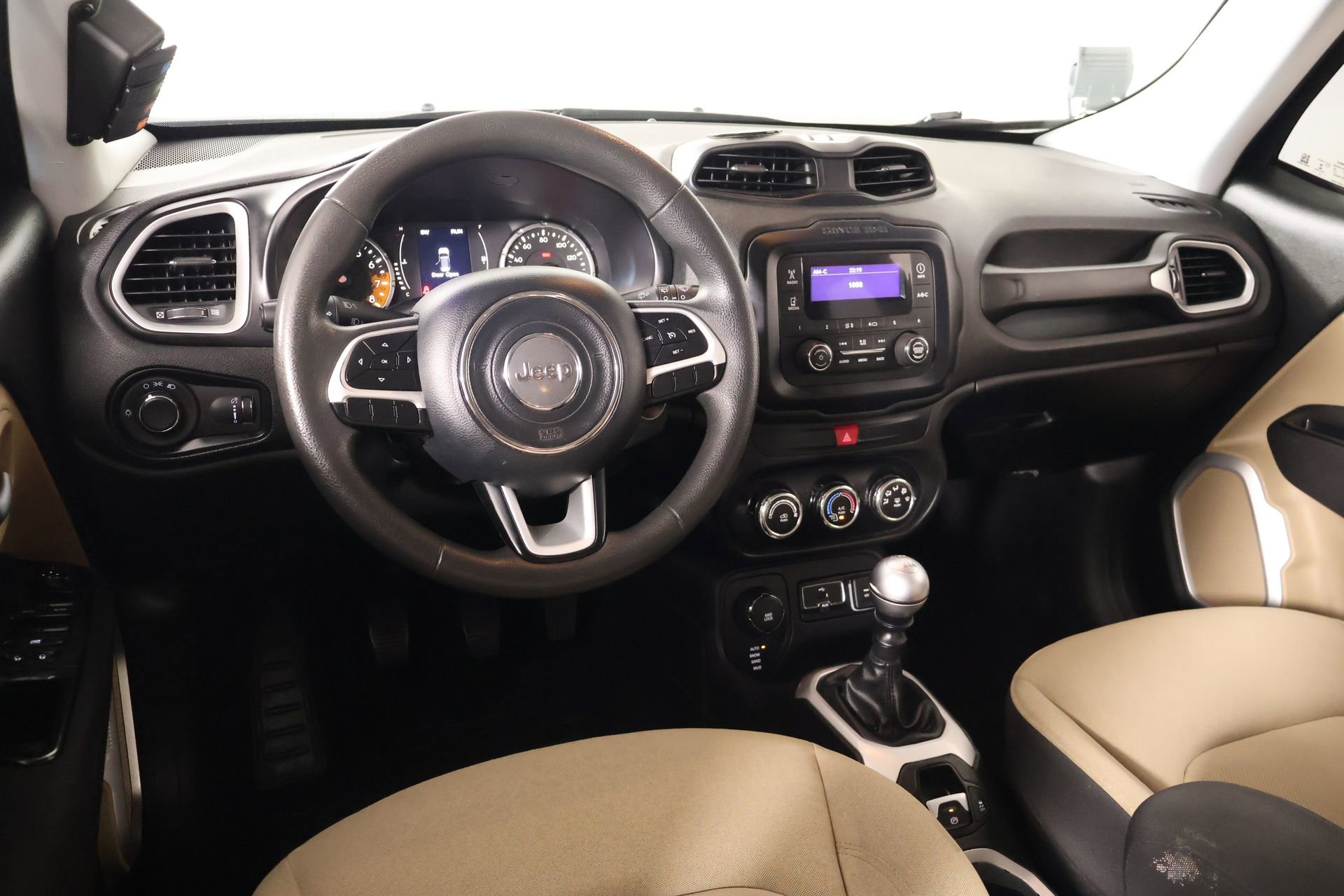 Used 2017 Jeep Renegade Sport w/ Power & Air Group AWD/4WD image 2