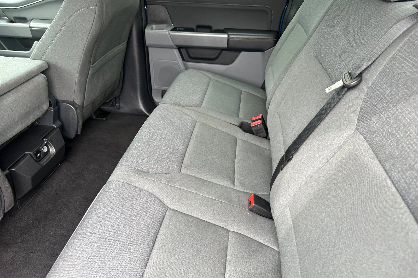 Used 2025 Ford F150 XLT w/ Equipment Group 301A Standard image 12