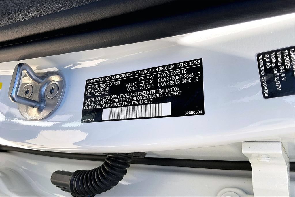 New 2026 Volvo XC40 B5 Ultra w/ Protection Package Premier AWD/4WD image 14